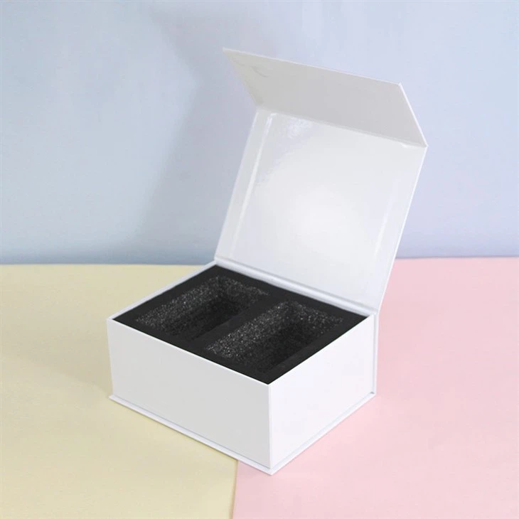 White Sleeve Magnetic Box With EPE Foam (2)