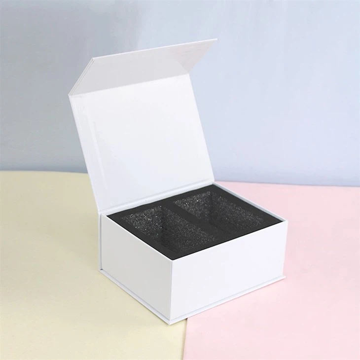 White Sleeve Magnetic Box With EPE Foam (1)
