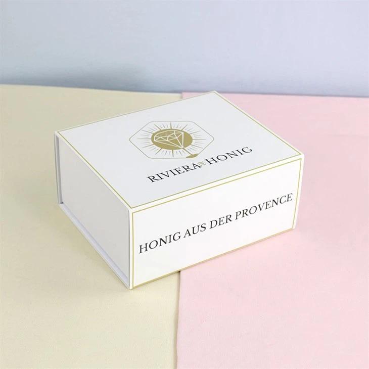 White Sleeve Magnetic Box With EPE Foam (3)